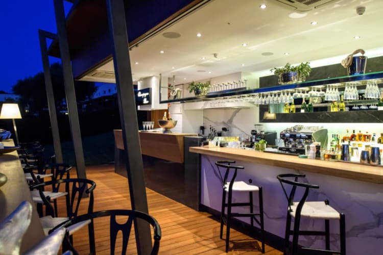 Champagne Bar